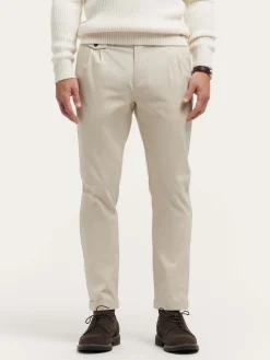 Chino-Alvaro Moreno PANTALON CARROT Crudo